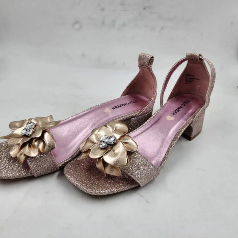 Steve Madden Lessa Flower Embellished Block Heel Sandals Girl's 4 Rose Gold